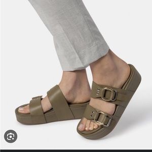 DOLCE VITA Cici Double-Buckled Flaform Footbed Sandals in Olive Green size 10